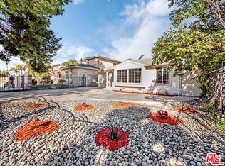 11909 Strathern St, North Hollywood, CA 91605
