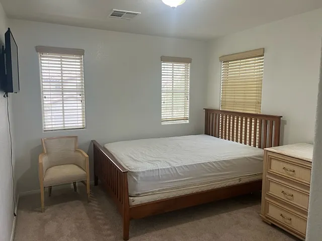 5098 Lime Kiln Ave #2 — Photo 2
