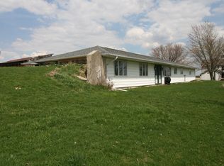 8150 Bunker Hill Rd, Fulton, IL 61252