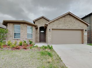9444 Smiths Park Ln, Fort Worth, TX 76177
