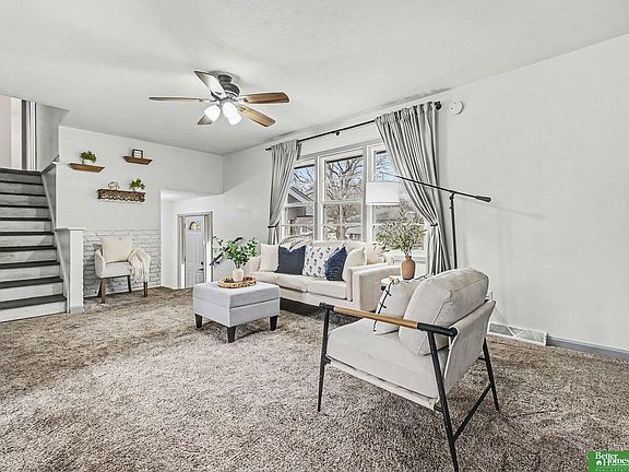 3rd image of 709 Sherman Dr