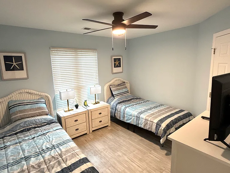 18713 Vineyard Point Ln #18713 — Photo 4