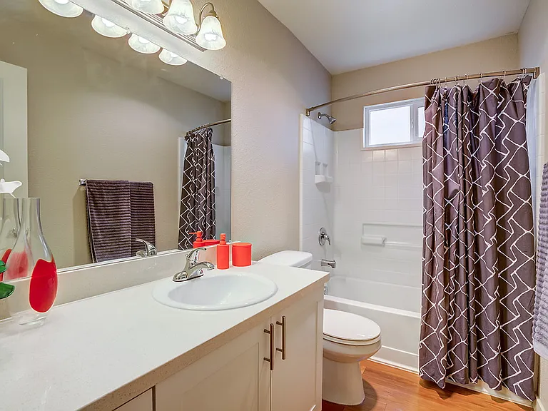 The Rexford — Photo 12