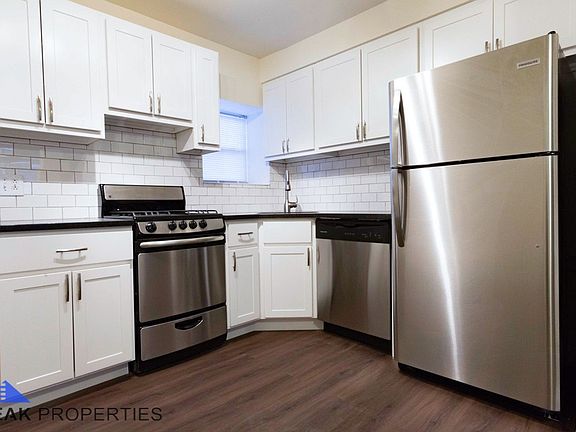 2nd image of 3945 N Janssen Ave #2171965