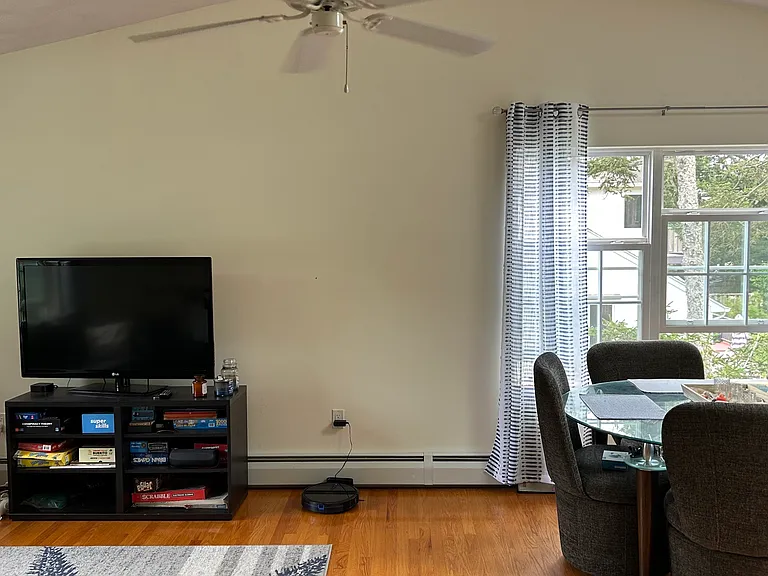 194 Holly Rd — Photo 7