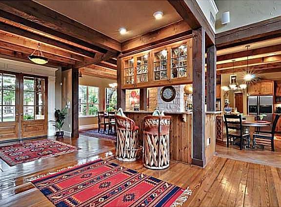 5th image of 18245 Lura Ln