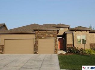 818 S 183rd St, Elkhorn, NE 68022