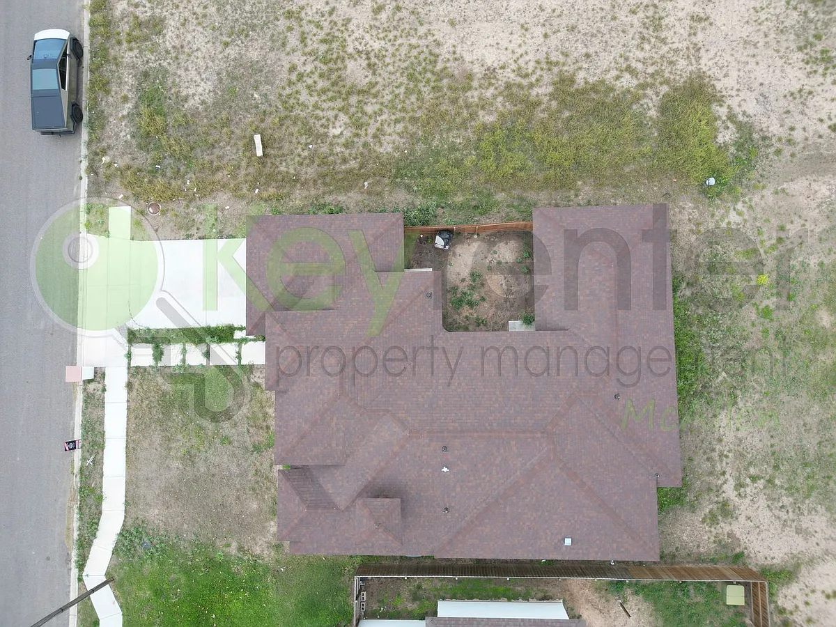 Building Photo - 2705 Tassajara St