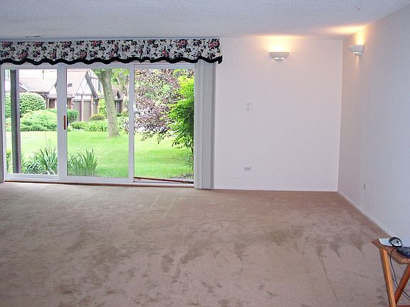 2nd image of 11206 Cottonwood Dr #228