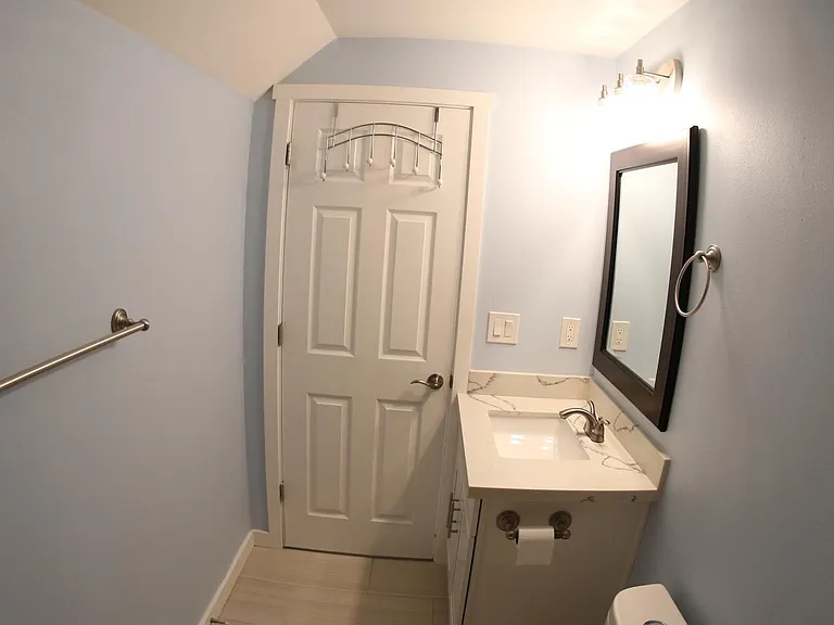 12124 NE 66th St — Photo 33