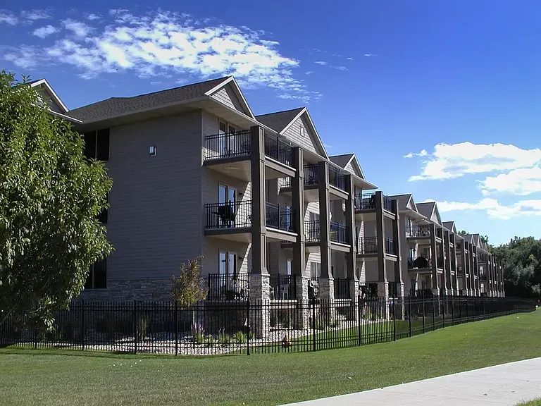 213 S Okoboji Grove Rd #D101 — Photo 25