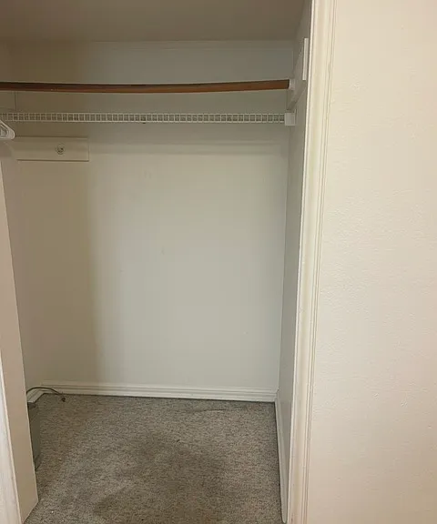 404 E Balboa Blvd — Photo 12