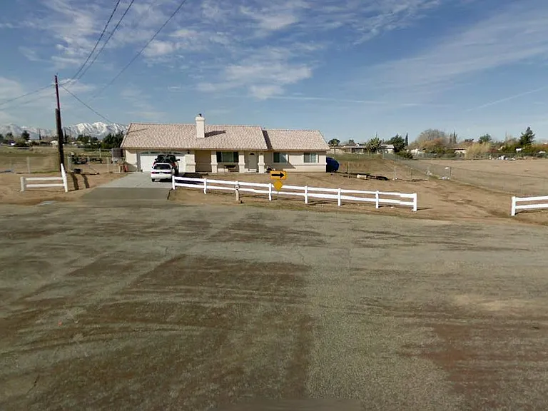 Extra wide street with lots of space!