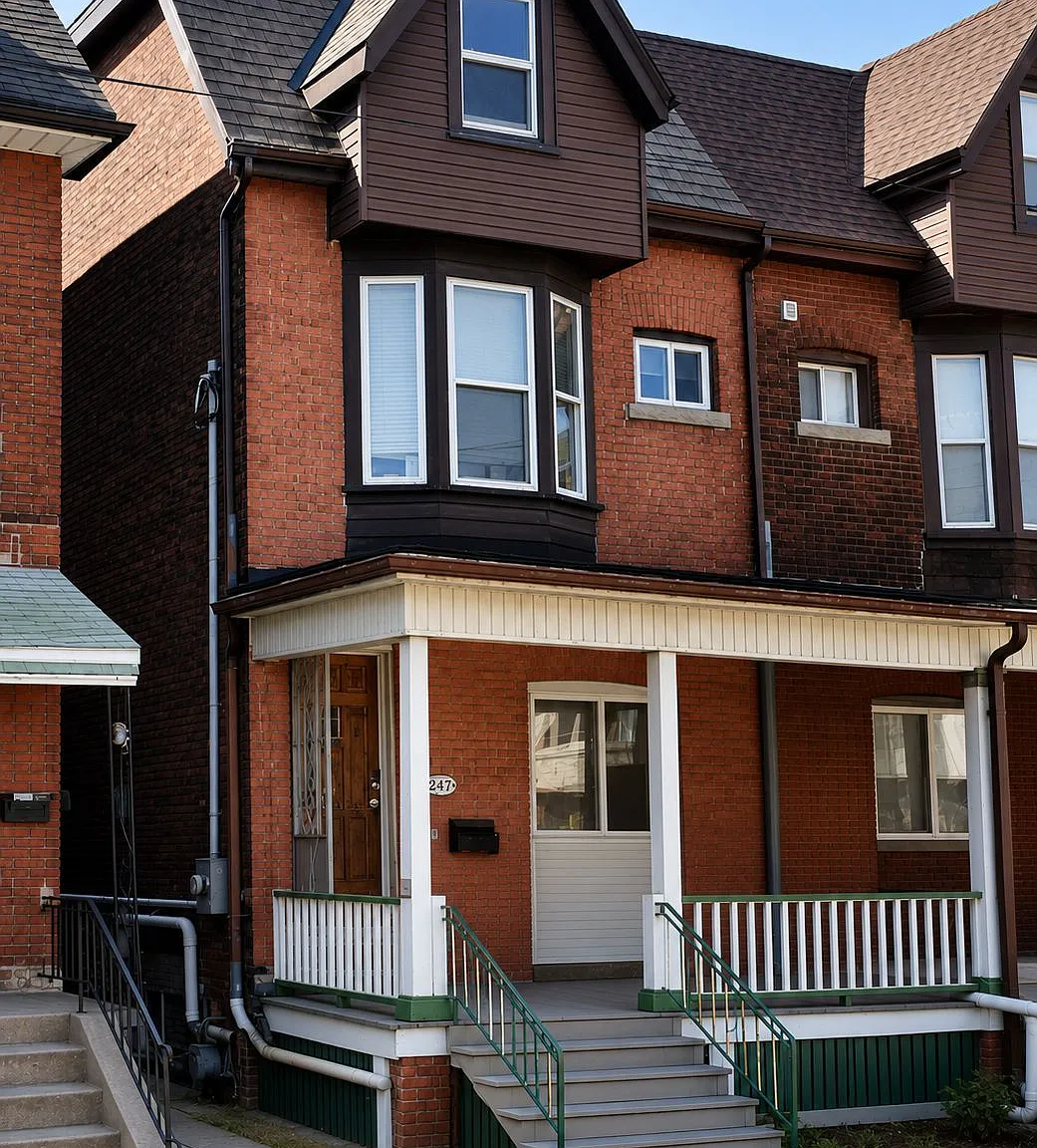 4 bed, $3,500 — Photo 1