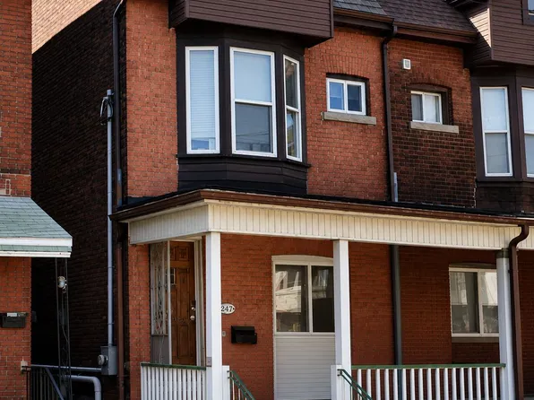 562 Bathurst St, Toronto, ON M5S 2P9