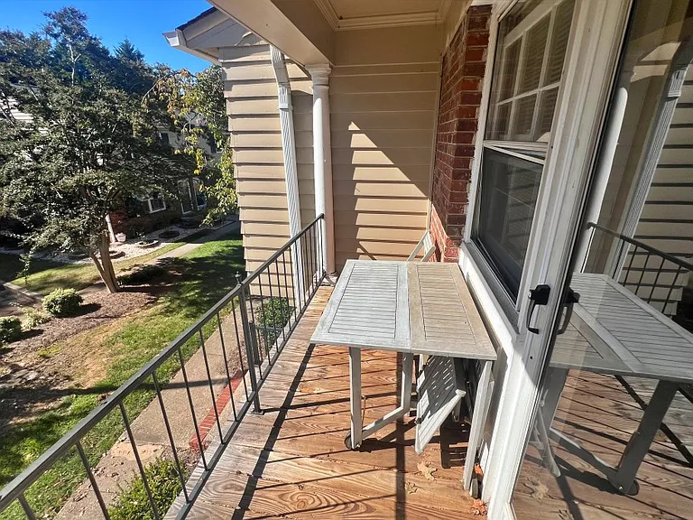 626 Walnut St #D — Photo 10