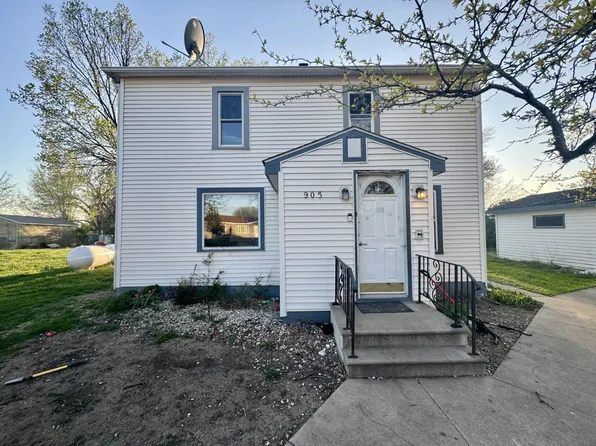 905 Henderson Ave, Armour, SD 57313