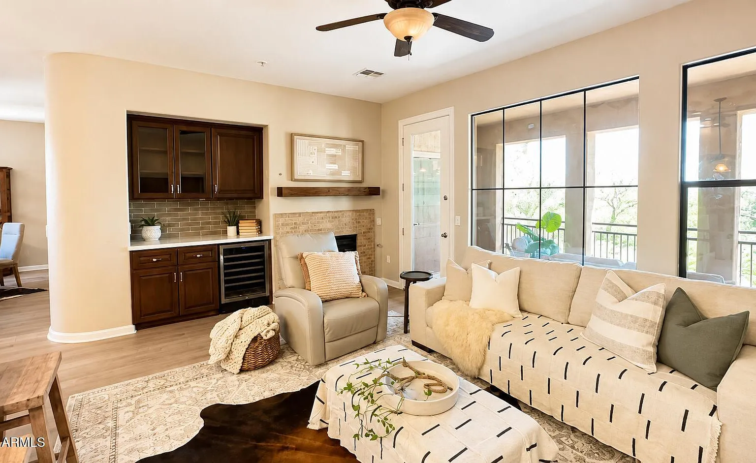 3 bed, 2.0 bath, 1825 sqft, $3,500 — Photo 4