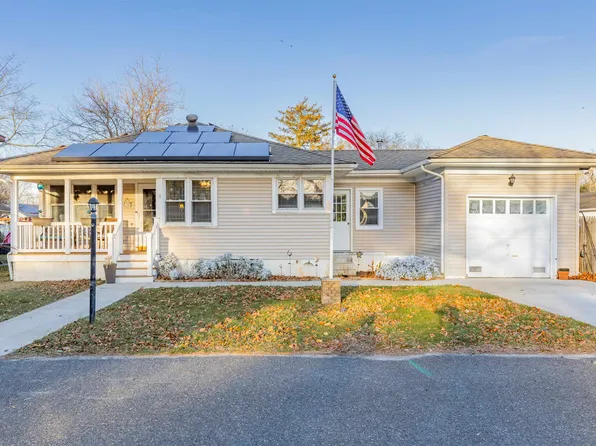 8 Lafayette Ave, Del Haven, NJ 08251