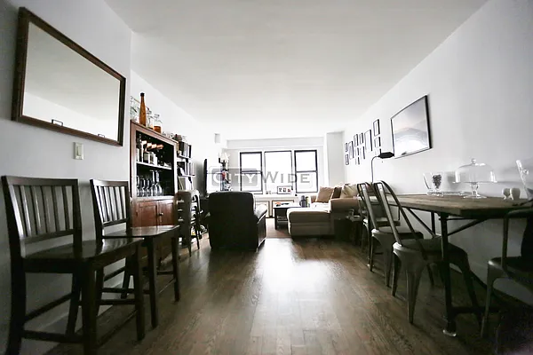 Rented by City Wide Apartments | media 10