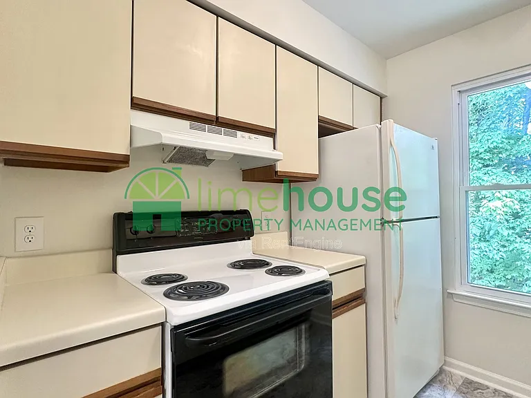 4326 Beasley Ct #1 — Photo 9