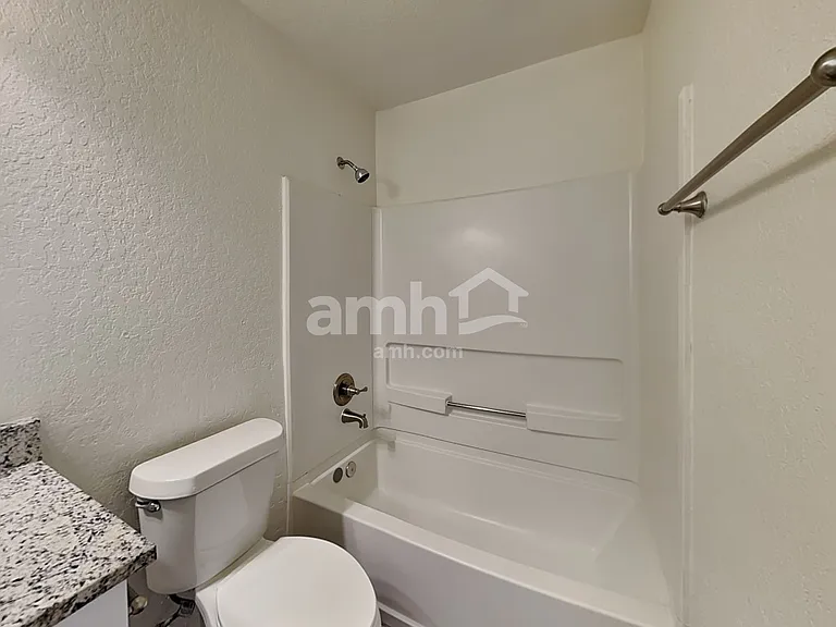 9210 Laguna Fls — Photo 19