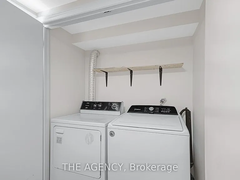 1038 Alexandra Ave — Photo 18
