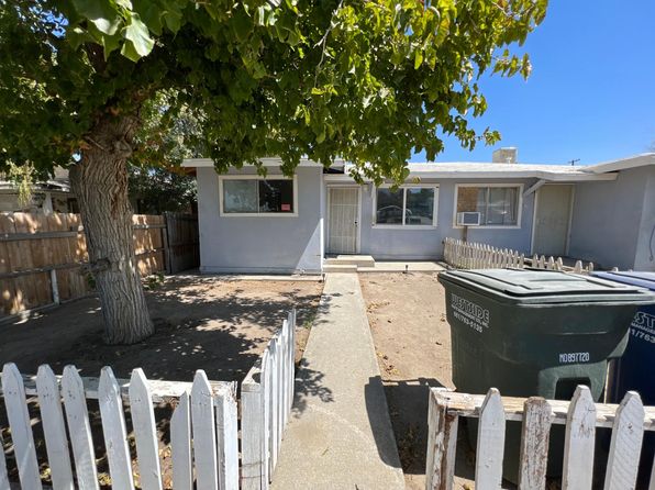 406 Buchanan St #1/2, Taft, CA 93268