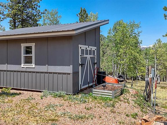 3rd image of 920 Vista De Aspen Rd