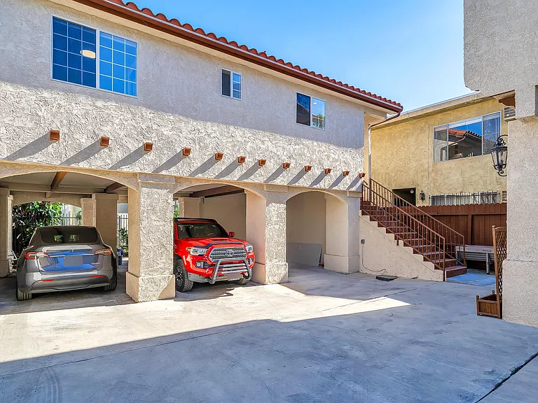 918 Hilldale Ave — Photo 9