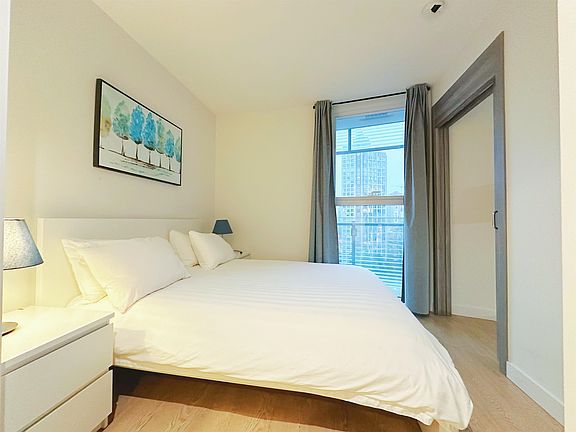 4th image of 89 Nelson St #1505