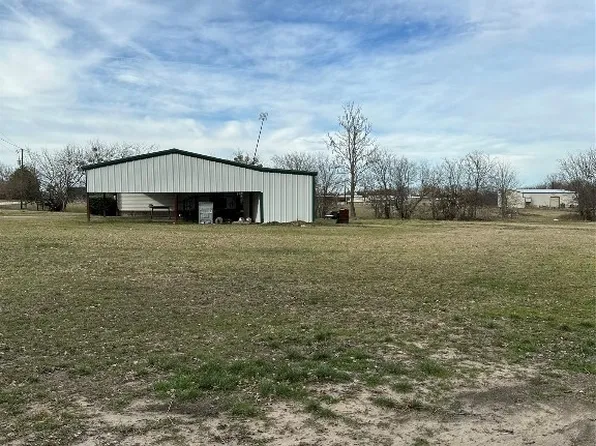 224 Quail Run Cir, Quinlan, TX 75474