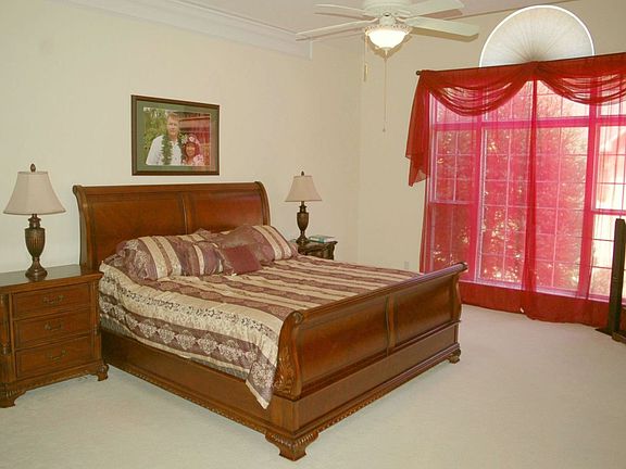 Large Eloquent Master B/R