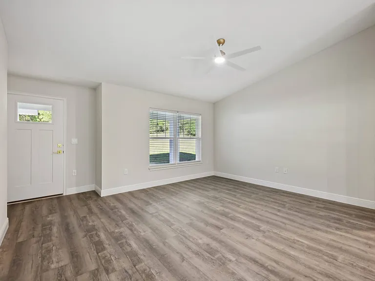 10675 N Adler Dr — Photo 7