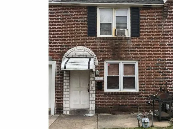 24 Ashbourne Rd, Darby, PA 19023