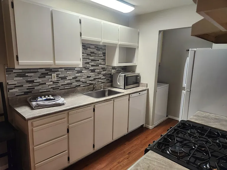 8201 Camino Colegio Dr #186 — Photo 5