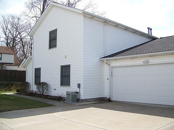 3rd image of 8080 Harbor Creek Dr APT 1403