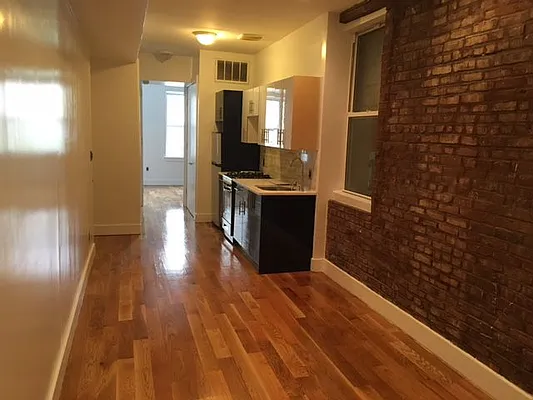 Rented by Premier Metro Realty Corp | media 67