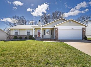 6354 Sprucefield Dr, O'Fallon, MO 63368