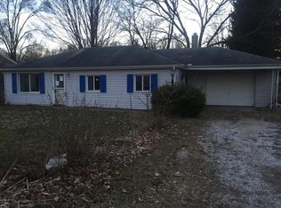 69322 Elkhart Rd, Edwardsburg, MI 49112
