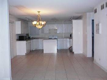 5th image of 52 E Grandview Dr