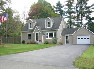 2000 Rettig Dr, Hermitage, PA 16148