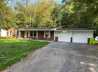 2331 E Redwood Dr, Midland, MI 48640