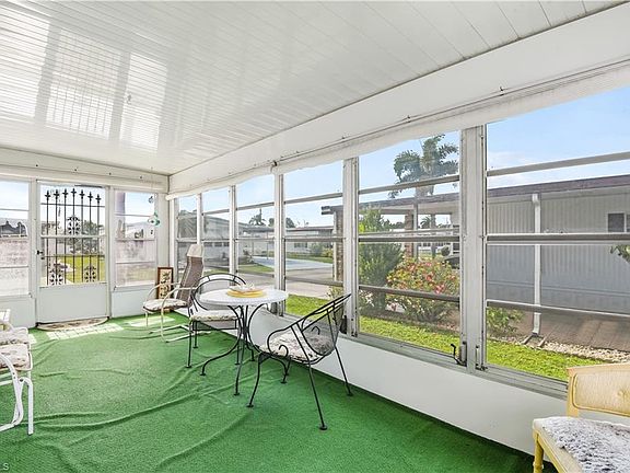 4th image of 3065 Longview Ln