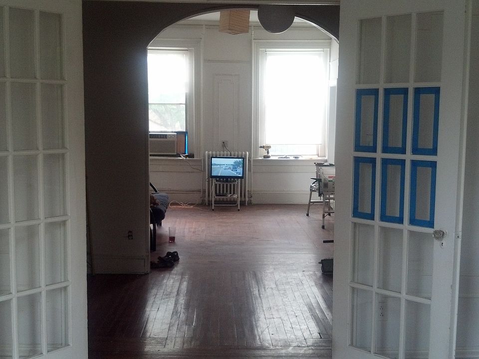 1st image of 44 1st Pl APT 3