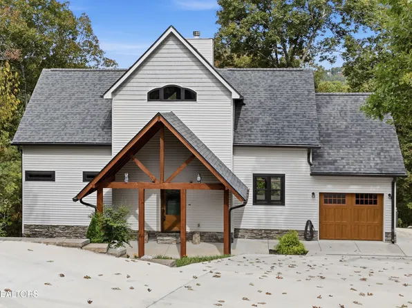 134 Fairway Cir, Townsend, TN 37882