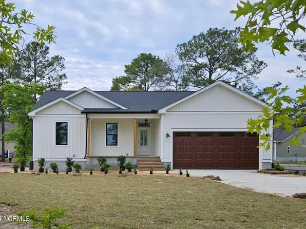 3012 River Hills Drive SW, Shallotte, NC 28470