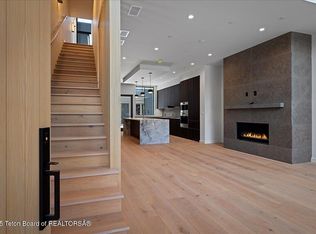 165 N Glenwood St #30, Jackson, WY 83001