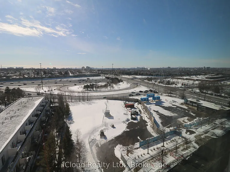2737 Keele St #910 — Photo 12