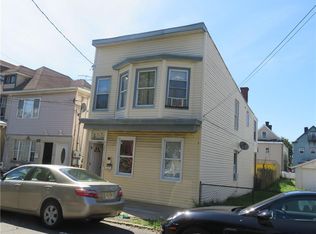 305 Barclay St, Perth Amboy, NJ 08861